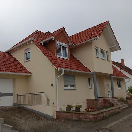 Gaestehaus Becker Wachenheim an der Weinstraße المظهر الخارجي الصورة